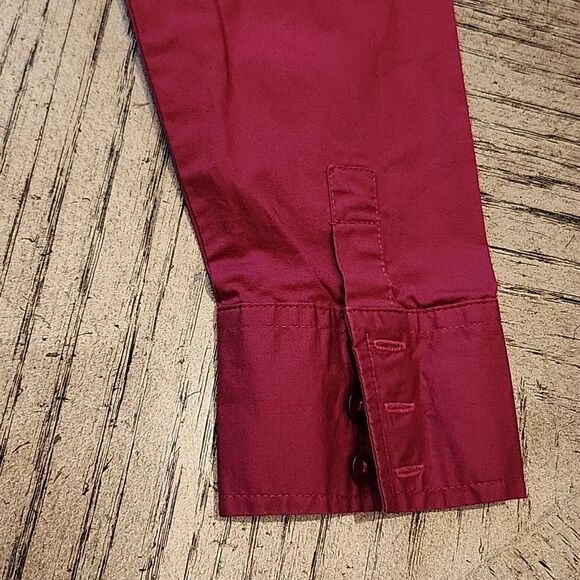 Red Button Down shirt size Petite S stretch St John's bay - Picture 7 of 8